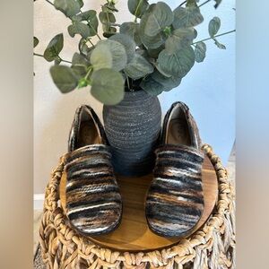 Boc Striped Canvas Nadiyya Clog Shoes EUC